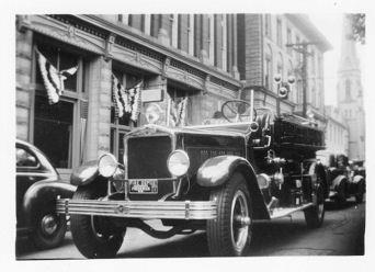 Picture of the Independent Hose Company 1931 American LaFrance 