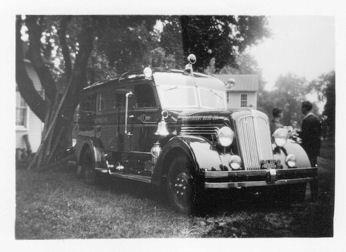 Independent Hose Company &quot;Safety Cab&quot; or &quot;Detroit Cab&quot; fully enclosed 1936 Seagrave 